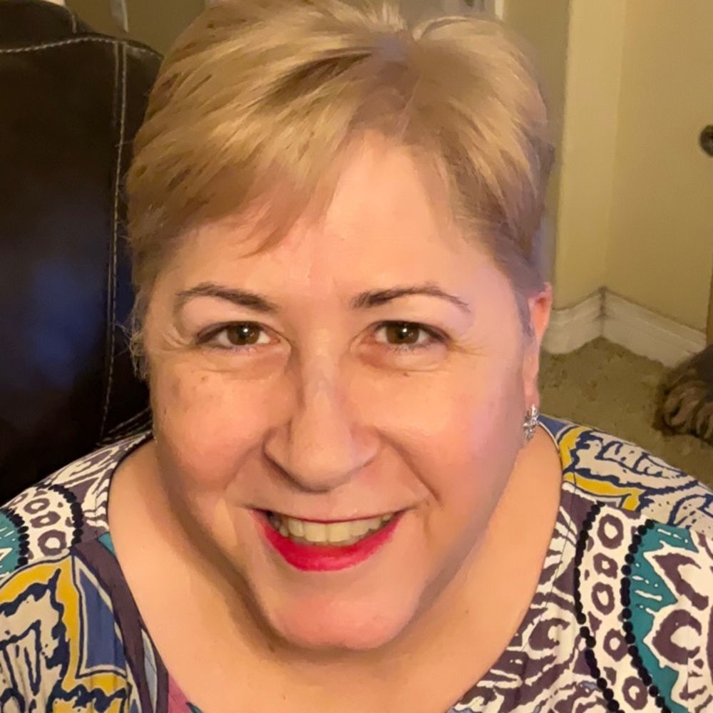 Meet your Posher, Lisa